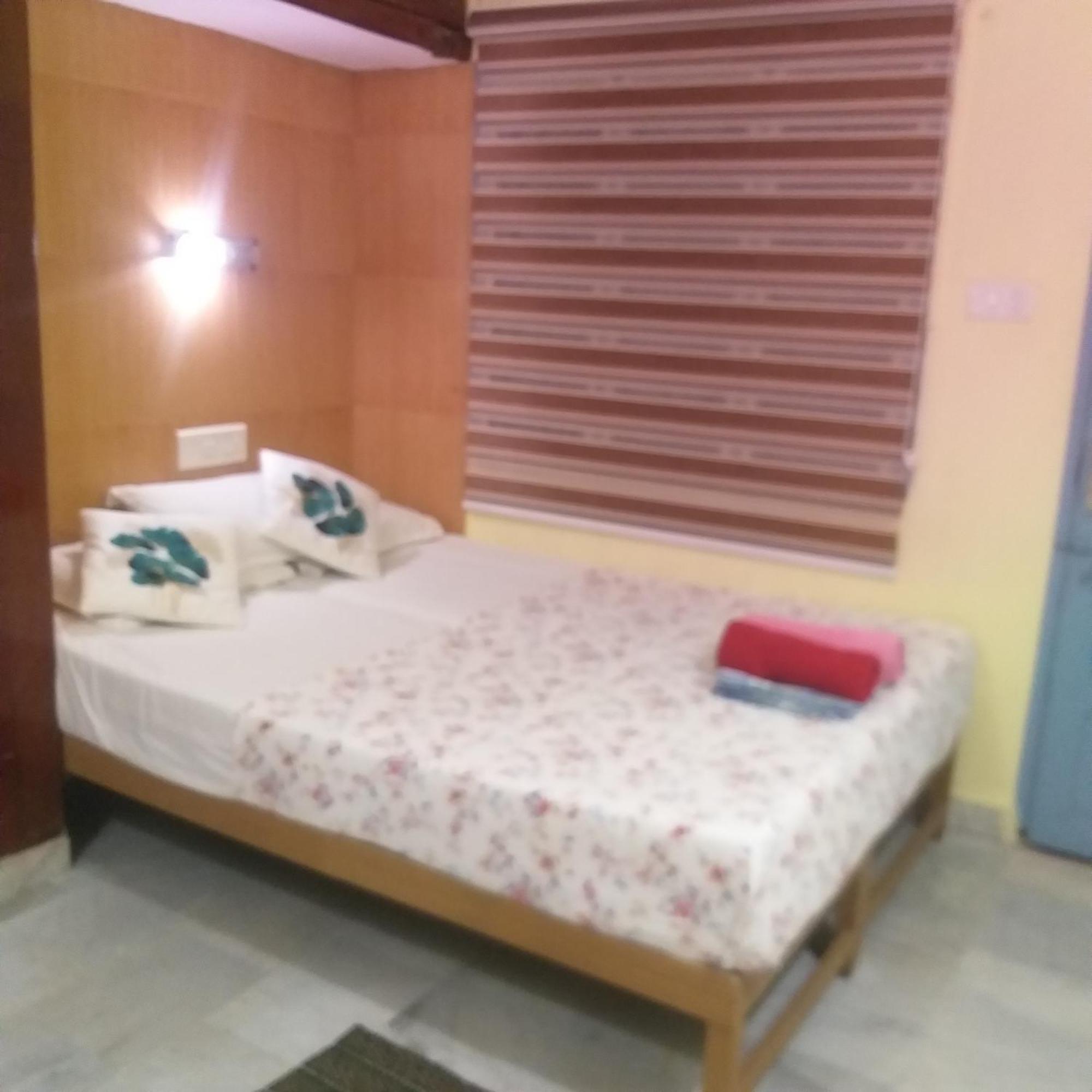 Maison Casero Homestay *